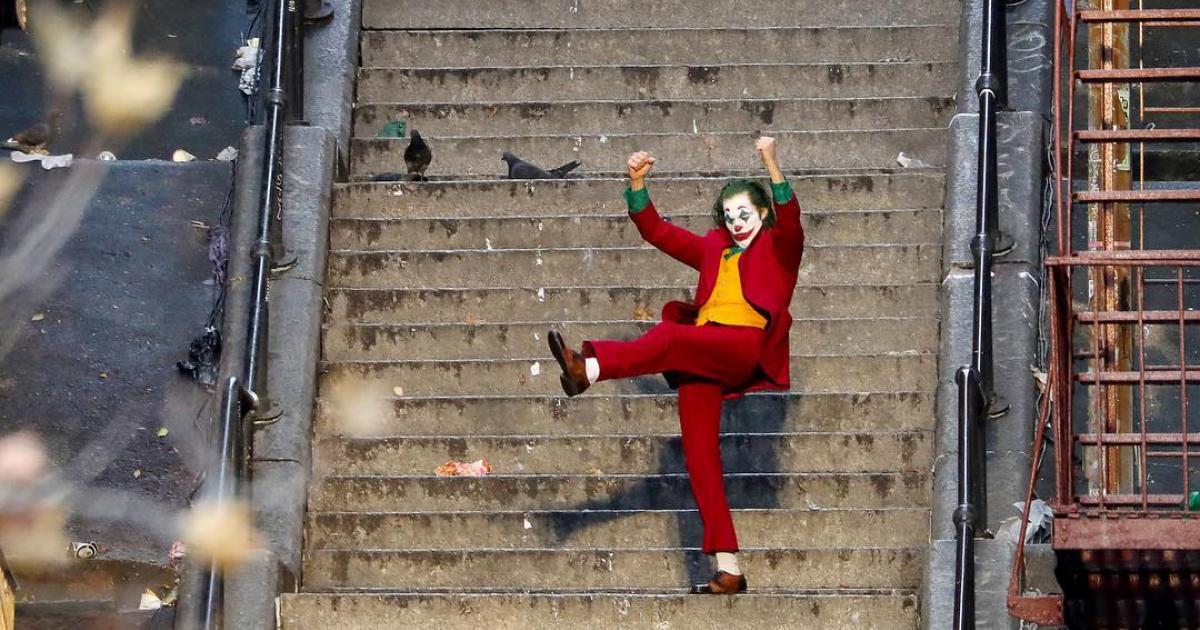 Joker (2019) – Merdiven Dansı